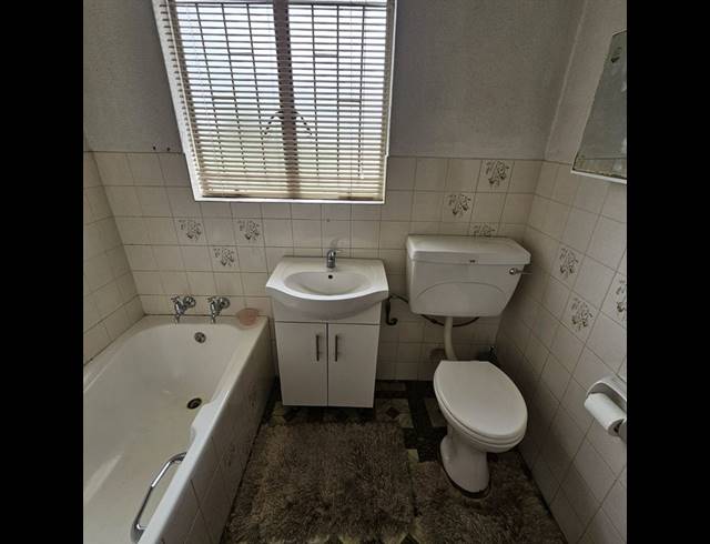 2 BEDROOM TOWNHOUSE FOR SALE IN BIRCHLEIGH